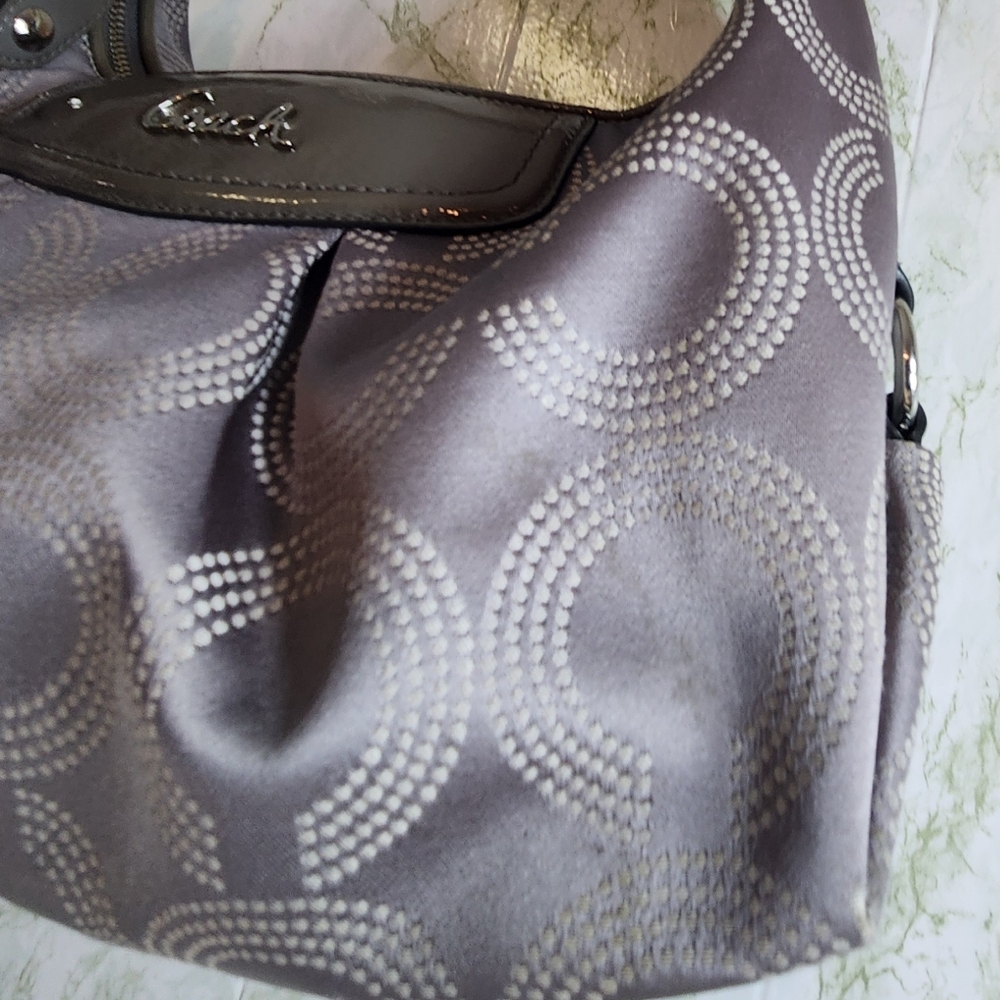 Vintage Coach Patent Trim Handbag - Picture 4 of 16